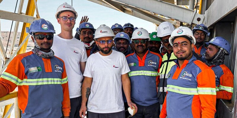 Commissioning team of Maerz PFR kiln at Al Namariq in Oman